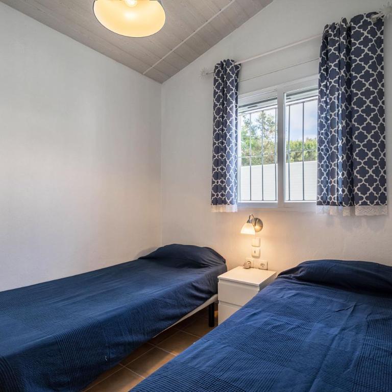 La Casita Azul - Mayores de 25 - Habitación Cuádruple - vistas al jardín - 17