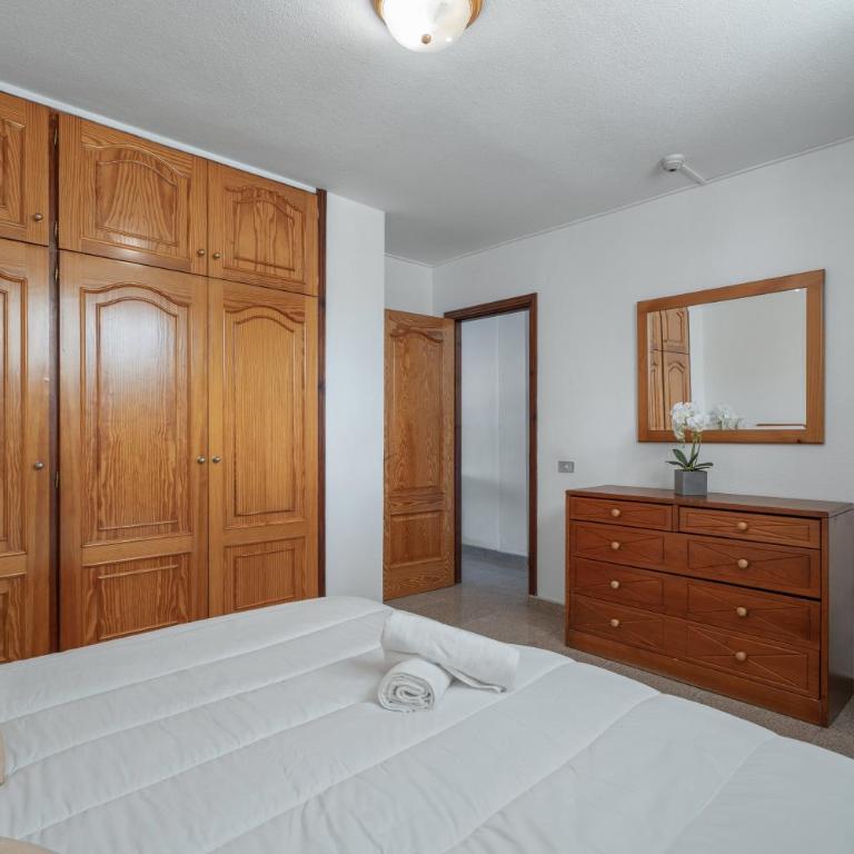 Las Floritas 2 - Apartamento Superior con vistas a la ciudad - 14