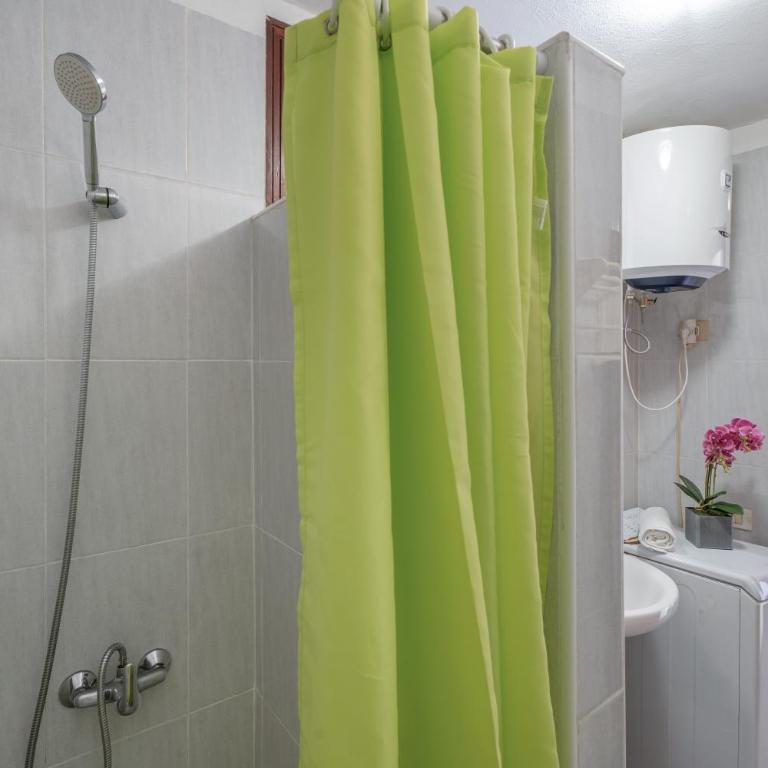 Las Floritas 2 - Apartamento Superior con vistas a la ciudad - 16