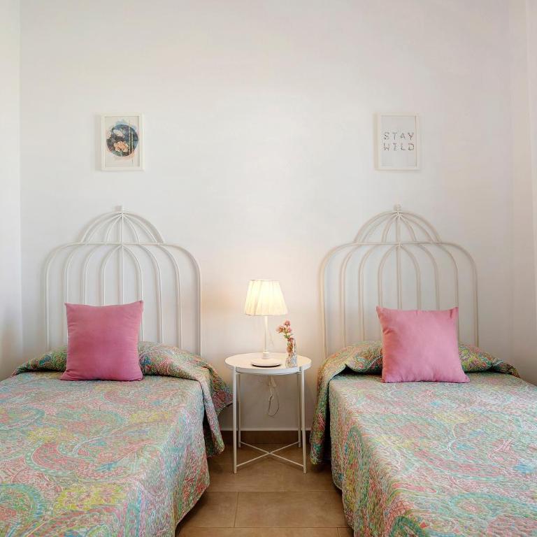 La Casita de la Florida - Habitación Cuádruple - vistas al jardín - 15