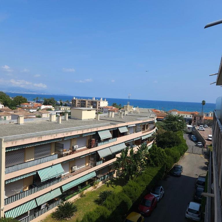 Grand studio vue mer Cap d'Ambre - Studio with Sea View - 9