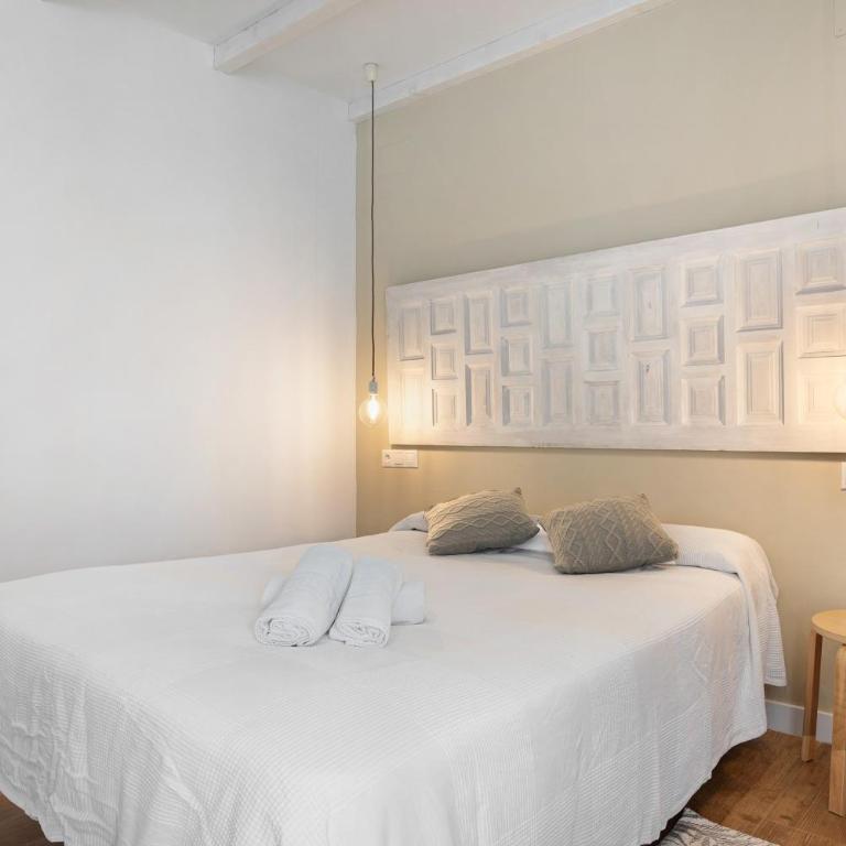 Estudio Clara 1 - Habitación Doble con balcón - 14