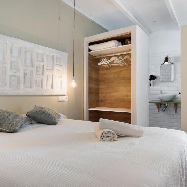 Estudio Clara 1 - Habitación Doble con balcón - 15