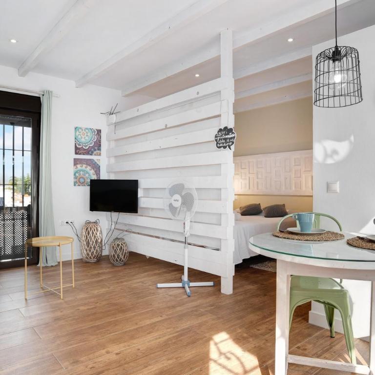 Estudio Clara 1 - Habitación Doble con balcón - 3