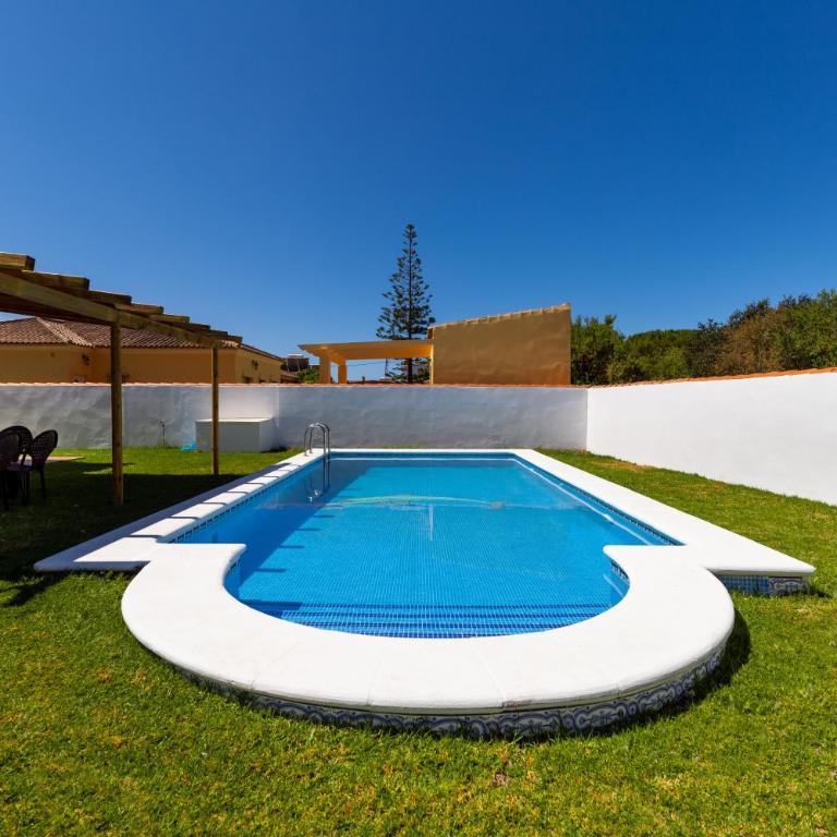 Chalet Isla del Sotillo - Casa de 3 dormitorios - 3