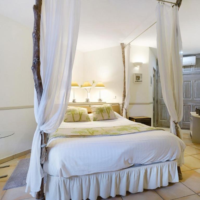 Chambres D'hôtes Le Mas Des Cigales - Chambre Standard Lit Queen-Size - 4