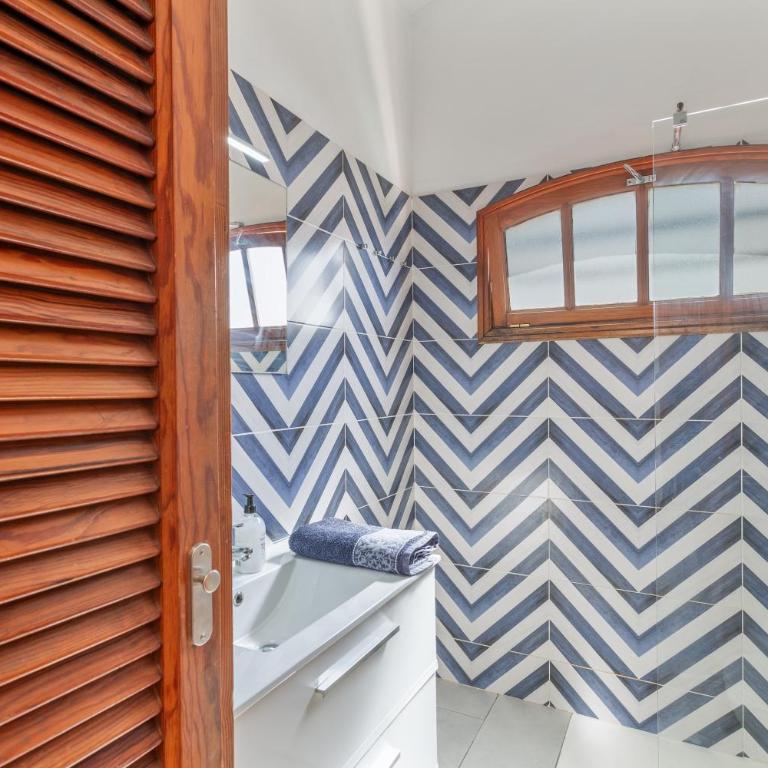Wonderful Bungalow in Maspalomas - Three-Bedroom House - 16