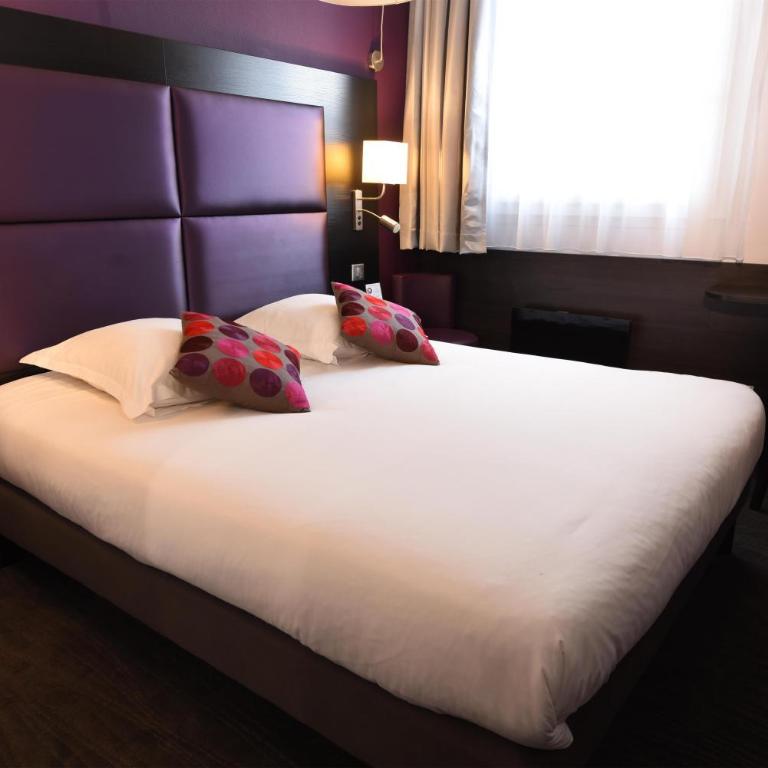 Relais St Eloi, Sure Hotel Collection by Best Western - Chambre Lit Queen-Size Confort - Vue sur Cour - Non-Fumeurs - 1