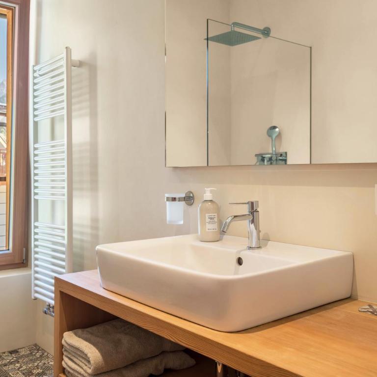 Vista Dolomites Apartment Liberty - Appartamento Superior con 1 Camera da Letto e Balcone - 16