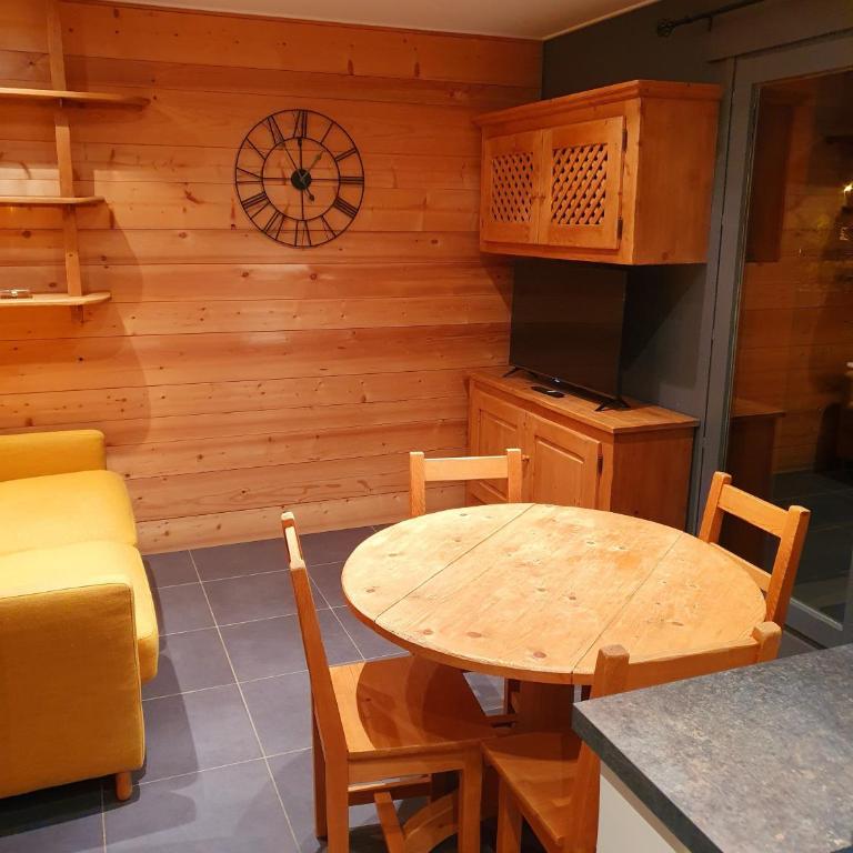 Small Cozy Nest In Morillon - Appartement 1 Chambre Supérieur avec Balcon - 14