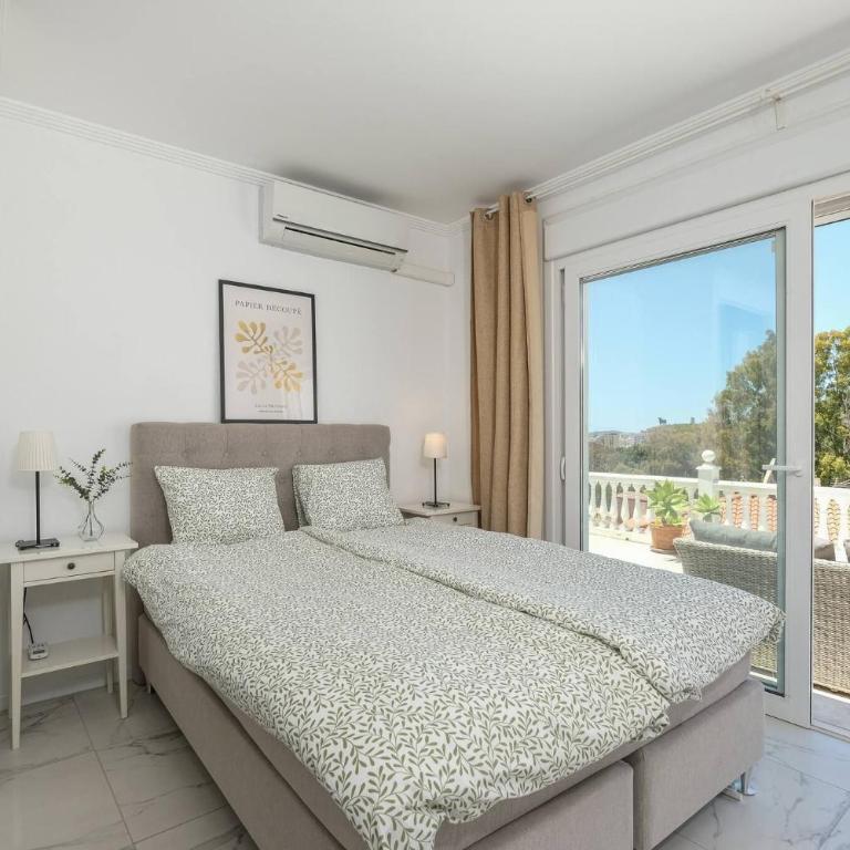 Seaview Villa in Fuengirola, Pool, Sleeps 16 - Casa - 8