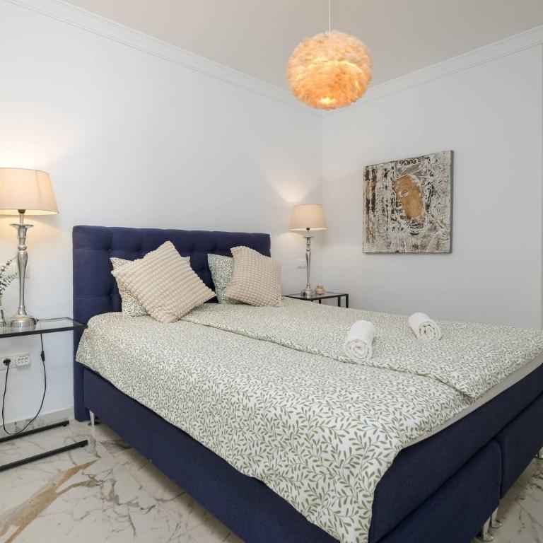Seaview Villa in Fuengirola, Pool, Sleeps 16 - Casa - 15