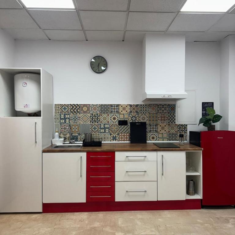Central loft next to the beach Newly renovated - Apartamento de 2 dormitorios - 30