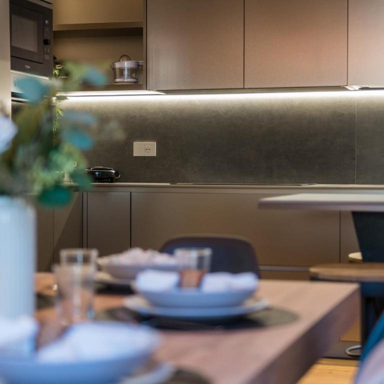 StayEasy Smart Home with 3 Bedrooms, 2 Baths - City Center - Appartamento Superior con 3 Camere da Letto - 13