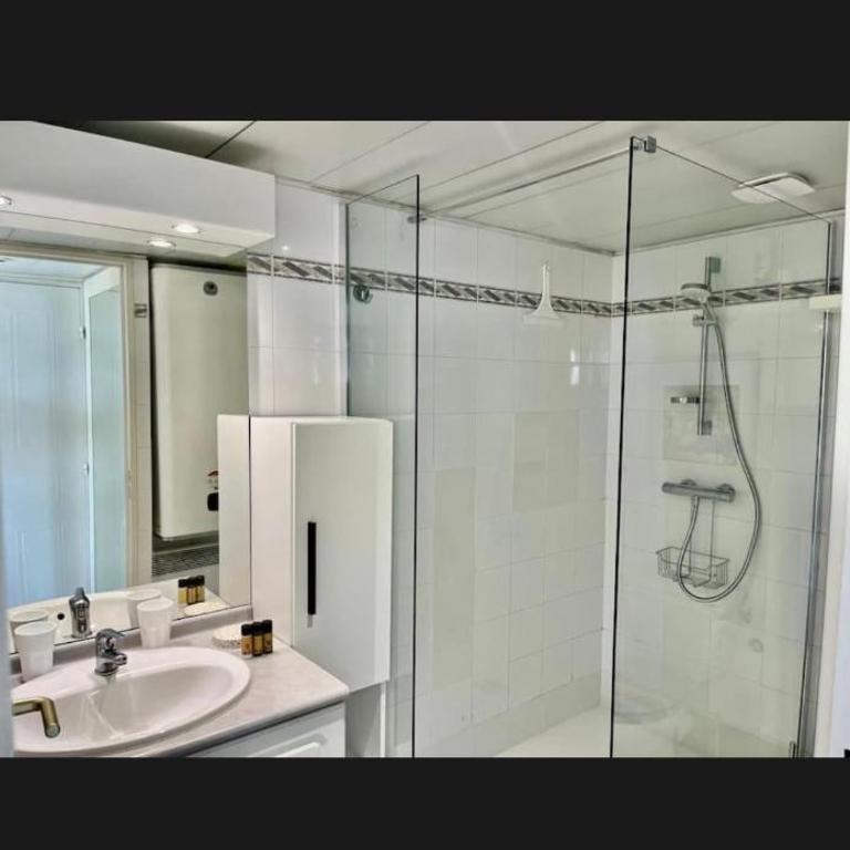 Pretty Azur Riviera sea view 180 degree terrace - Appartement 2 Chambres - 24