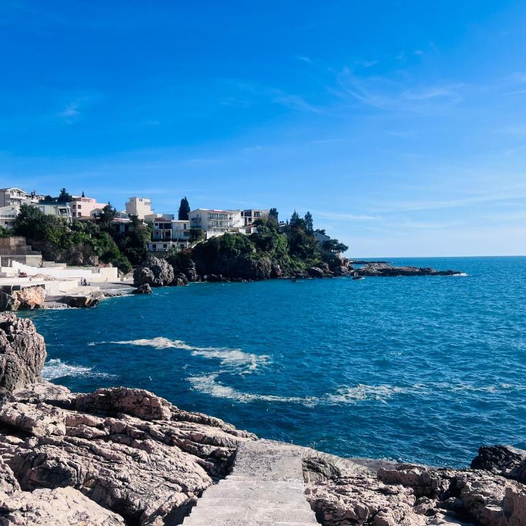 Brillex Swiss Residence - Two-Bedroom Apartment with Sea View - 17