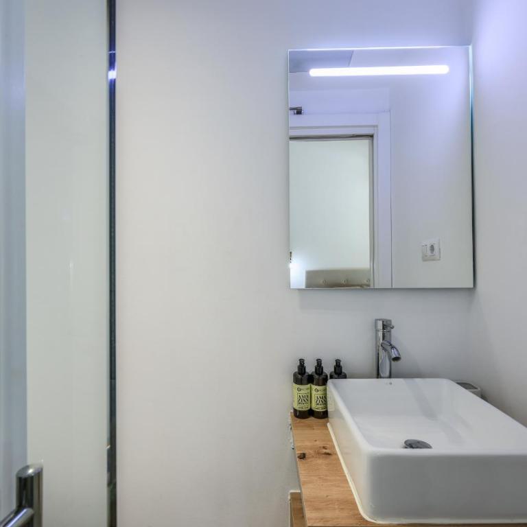 AmazINN Places Madrid Preciados - Apartamento Estudio - 16