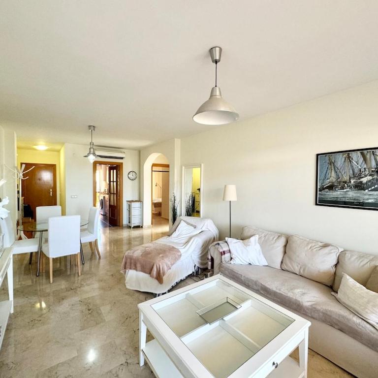 Location and beach - what else - Apartamento de 2 dormitorios - 1