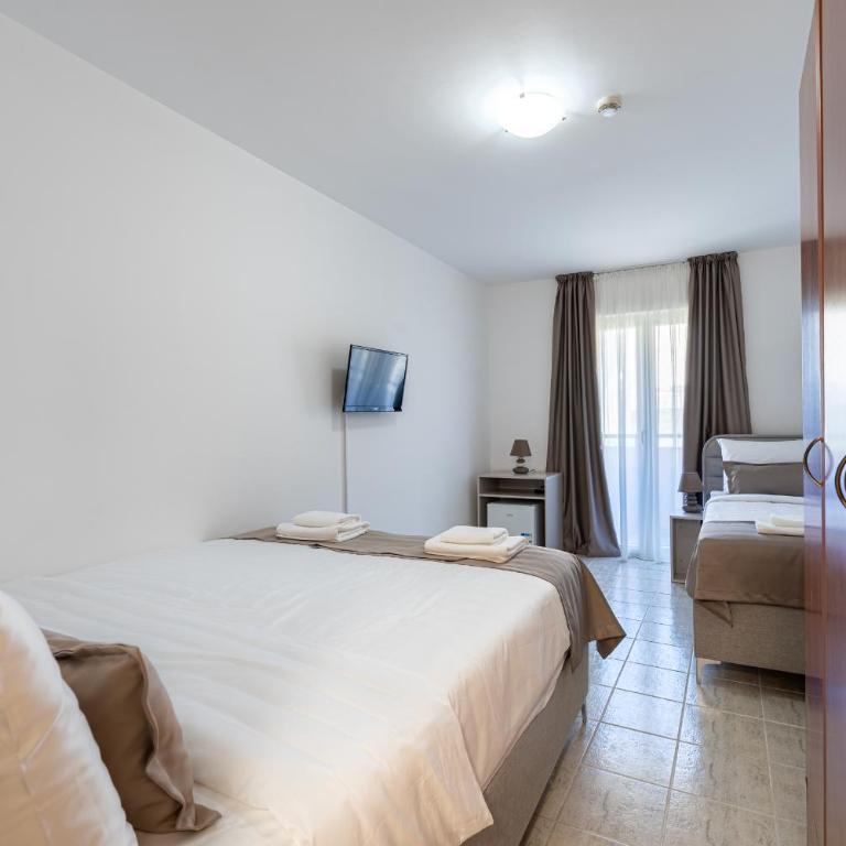 Hotel Podostrog - New Comfort 2026 - Superior Trokrevetna Soba - 4