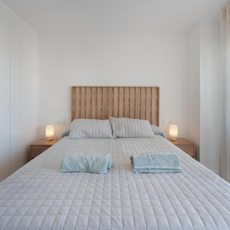 Apartamento en Benalmadena 402 - Apartamento Deluxe de 2 dormitorios con vistas al mar - 9