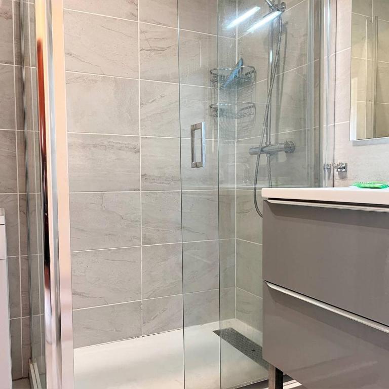 CE140-003 Appartement 2 pièces 5 couchages LE LAVANDOU - Apartamento de 1 dormitorio - 7