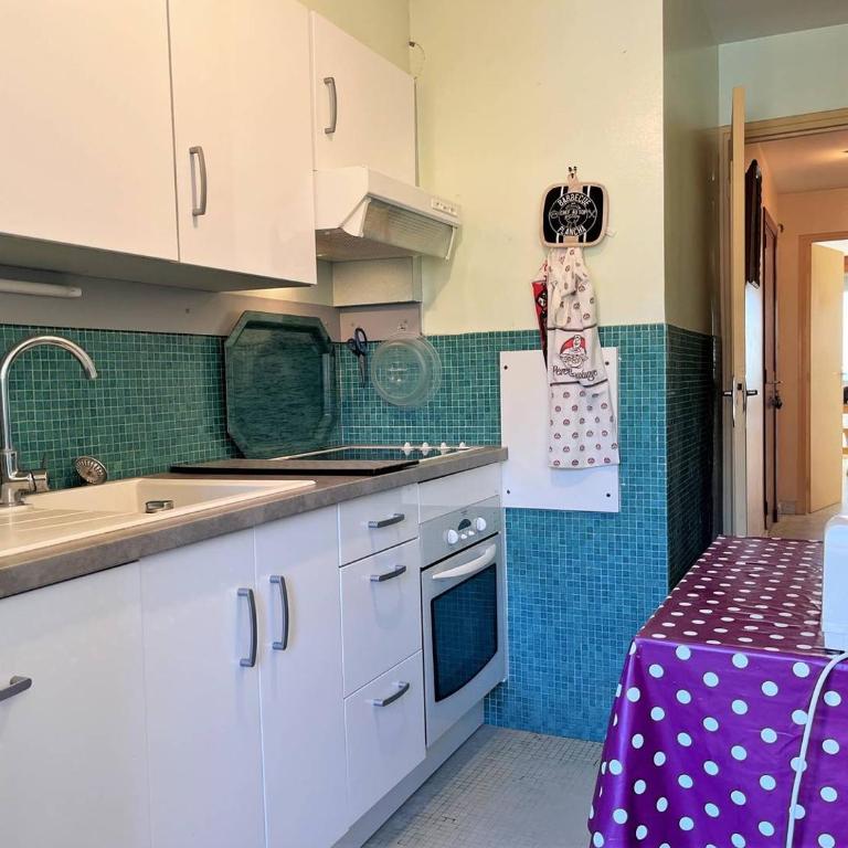 CE140-003 Appartement 2 pièces 5 couchages LE LAVANDOU - Apartamento de 1 dormitorio - 9