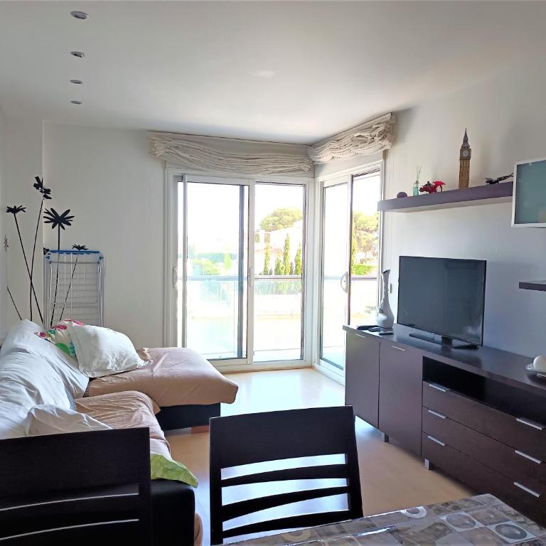 Global Immo 3352 PORT GRAN - Two-Bedroom Apartment - 8