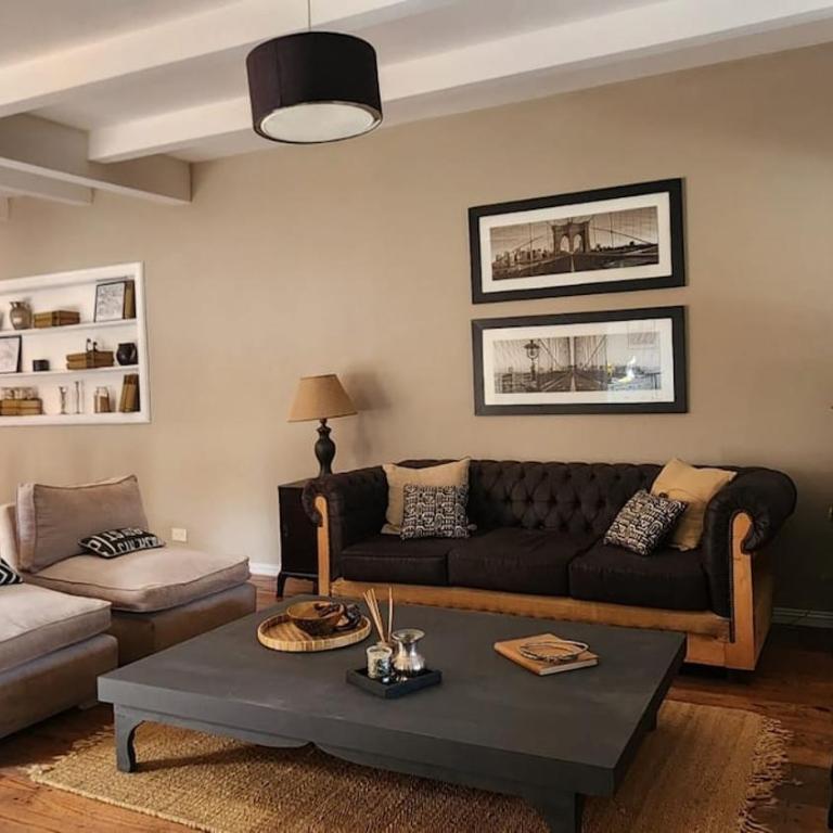 Casona en pleno Centro - Casa de 4 dormitorios - 1