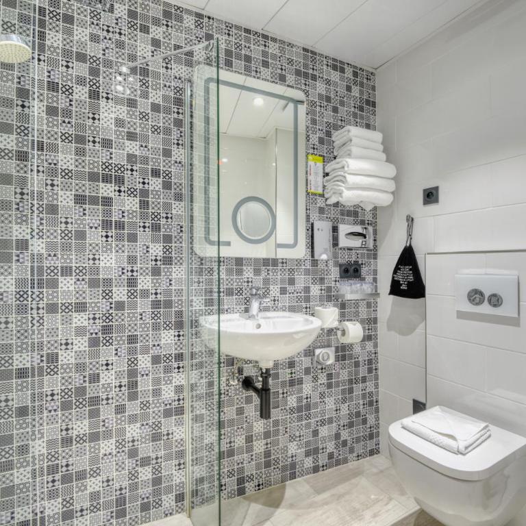 Hôtel de Bellevue Paris Gare du Nord - Chambre Triple - 7