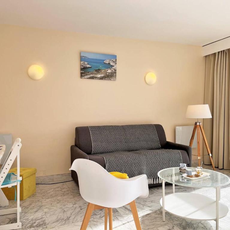 CE140-004 Appartement 2 pièces 5 couchages LE LAVANDOU - Appartement 1 Chambre - 6