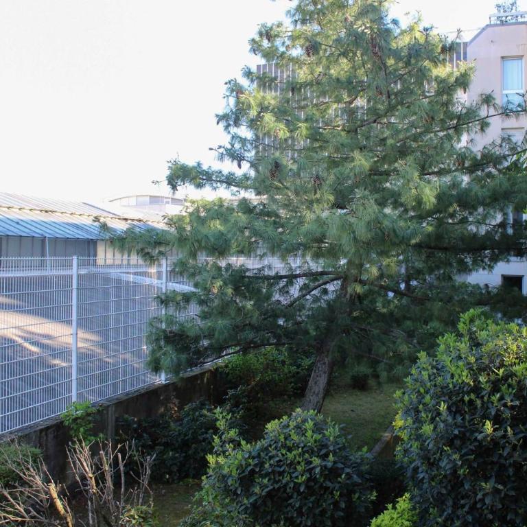 Appart 86m avec balcons parking au calme - Appartement - 28
