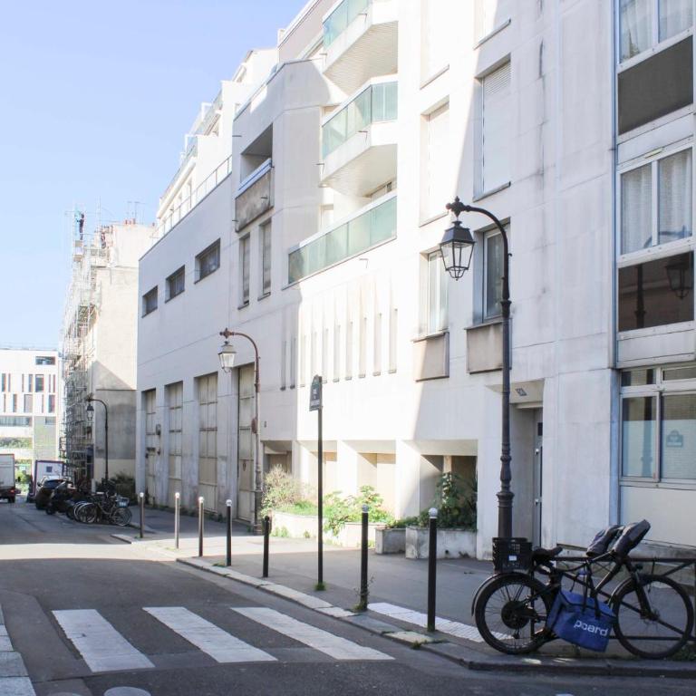 Appart 86m avec balcons parking au calme - Appartement - 32