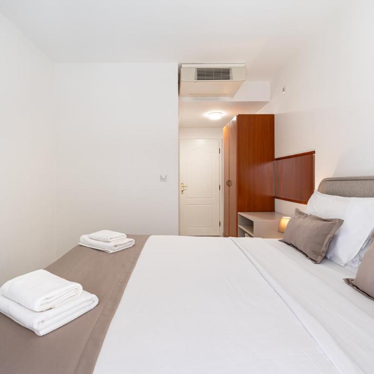 Hotel Podostrog - New Comfort 2026 - Dvokrevetna Soba sa Bračnim Krevetom - 7