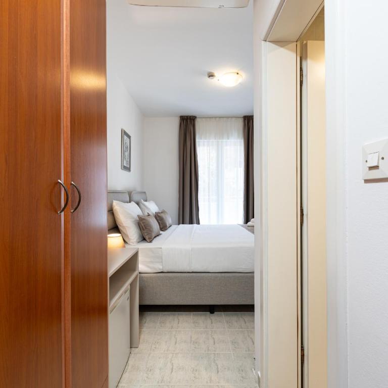 Hotel Podostrog - New Comfort 2026 - Dvokrevetna Soba sa Bračnim Krevetom - 6