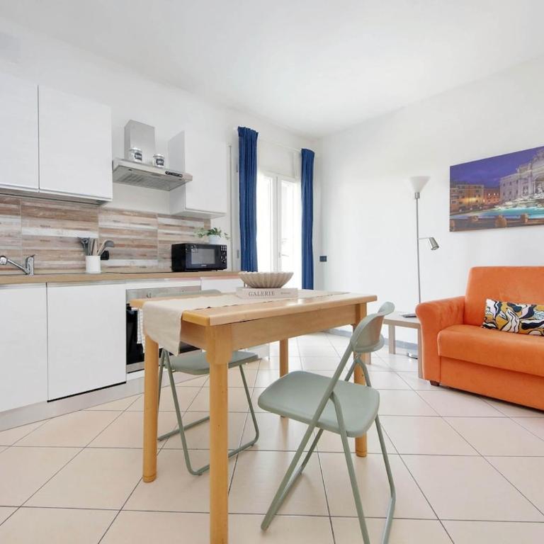 TRILOCALE LUMINOSO 6 posti letto Fiumicino APT a 5 min - One-Bedroom Apartment - 52