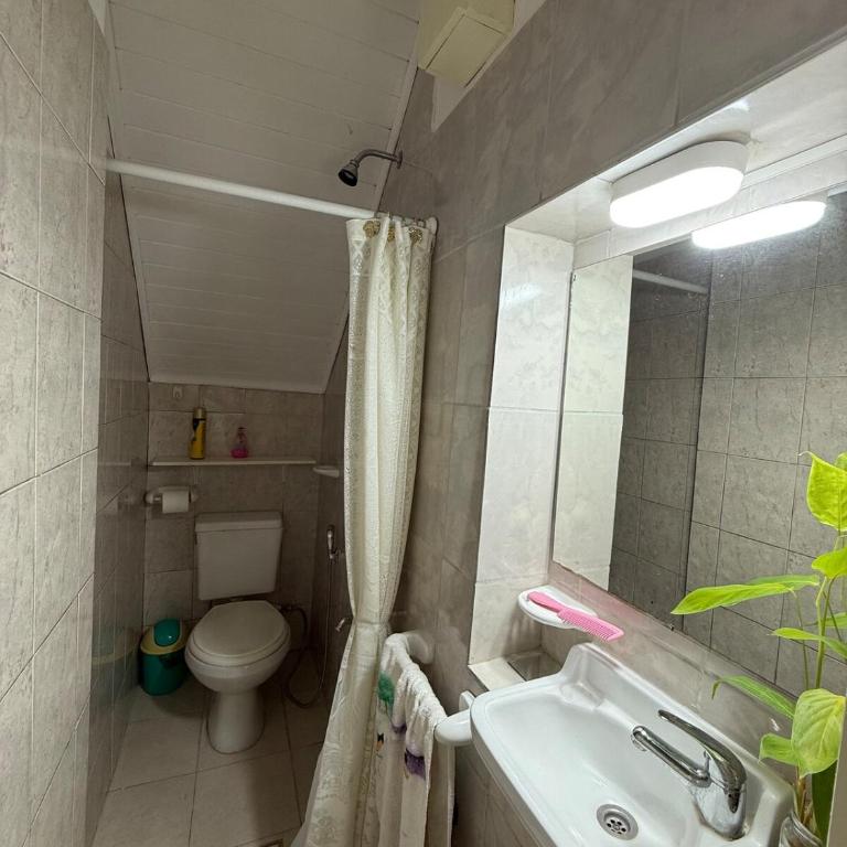 Habitación a 7 minutos del centro - Habitación Compartida Mixta - 2