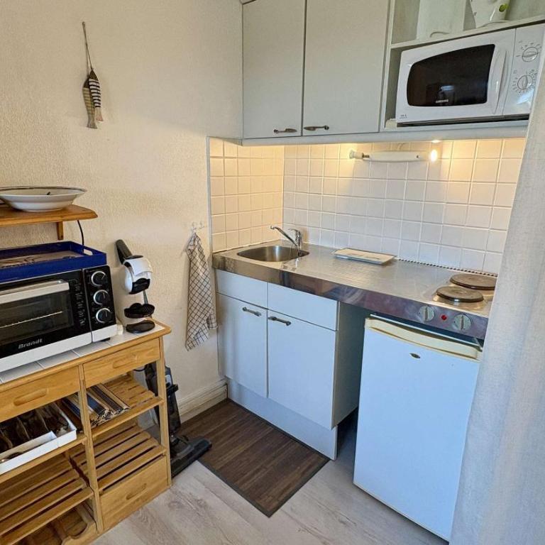 Studio cosy avec clim, piscine, plage du Grazel à 300m - GN020-210 - Appartement - 6