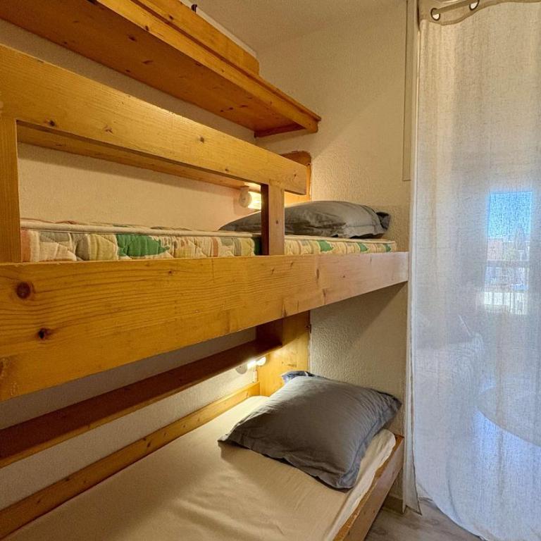 Studio cosy avec clim, piscine, plage du Grazel à 300m - GN020-210 - Appartement - 8