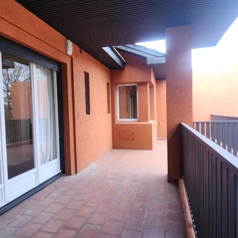 Casona en pleno Centro - Casa de 4 dormitorios - 57