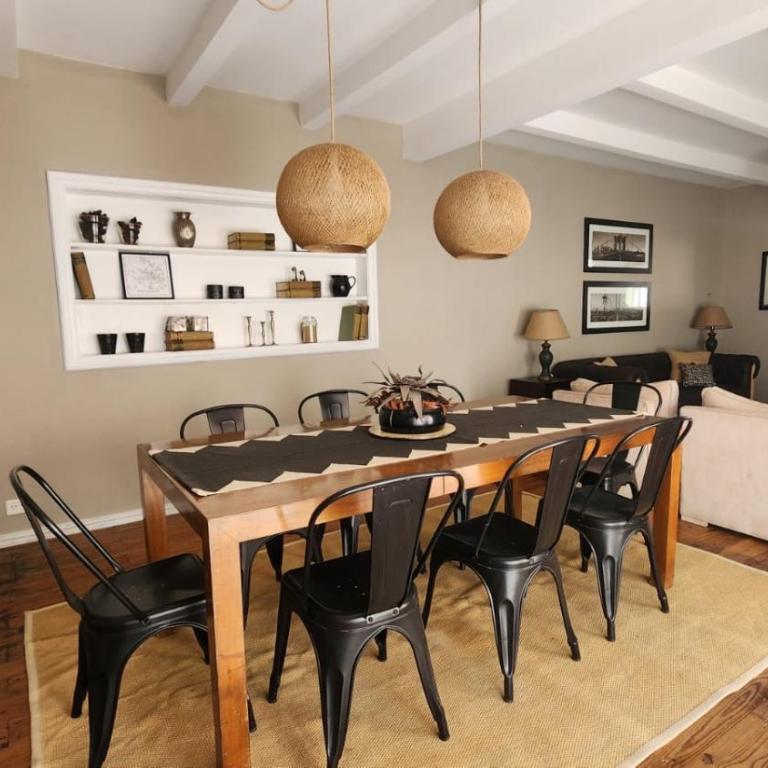 Casona en pleno Centro - Casa de 4 dormitorios - 66