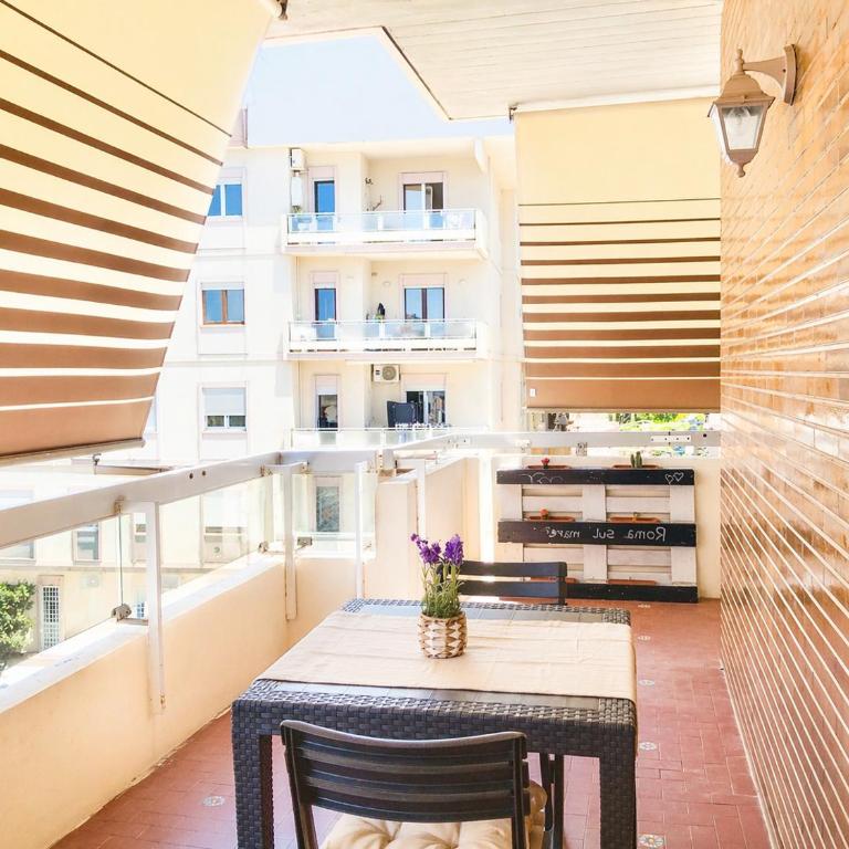 ROMA SUL MARE - Colazione in terrazza a 200m dal mare e Metro per Roma - Appartamento con 1 Camera da Letto - 3