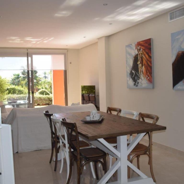 Spacious 3BR Apartment in New Golden Mile, Ideal for Families & Long Stays - Three-Bedroom Superior Apartment - 1