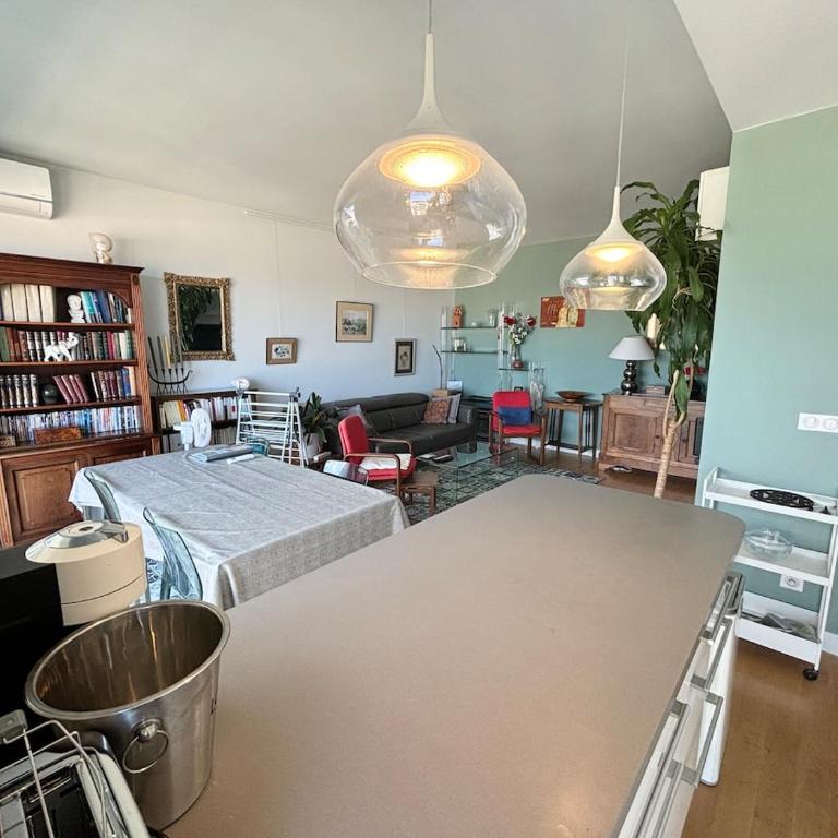 Superb 2 bedrooms, pools, quiet, near sea - Appartement 2 Chambres avec Terrasse - 13