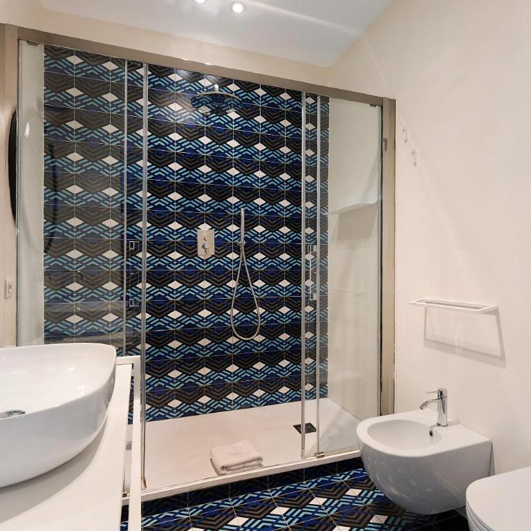 Deluxe Apartments in via Toledo - Appartamento Superior con 1 Camera da Letto e Balcone - 17