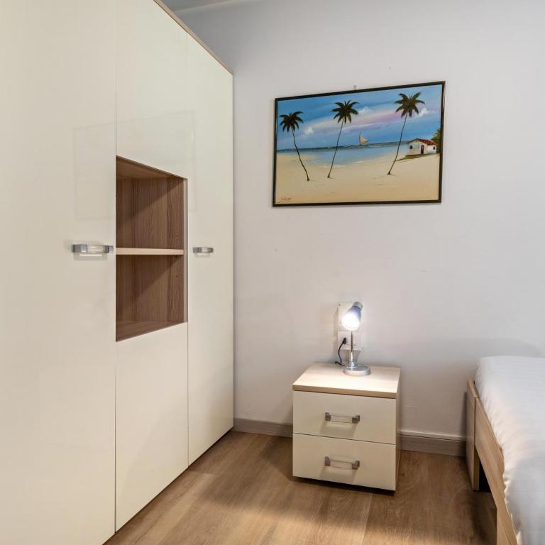 Casa Tuly - Appartamento Deluxe con 2 Camere da Letto e Vista Giardino - 15