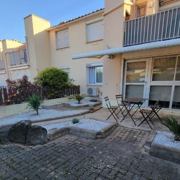 Appartement T3 RDC avec Terrasse et Climatisation - Apartment mit 2 Schlafzimmern - 17