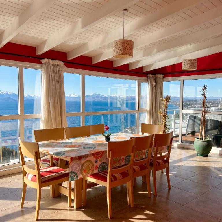 Penthouse con vista al lago - Terraza y Jacuzzi - Centro de Bariloche - Apartamento de 2 dormitorios - 1