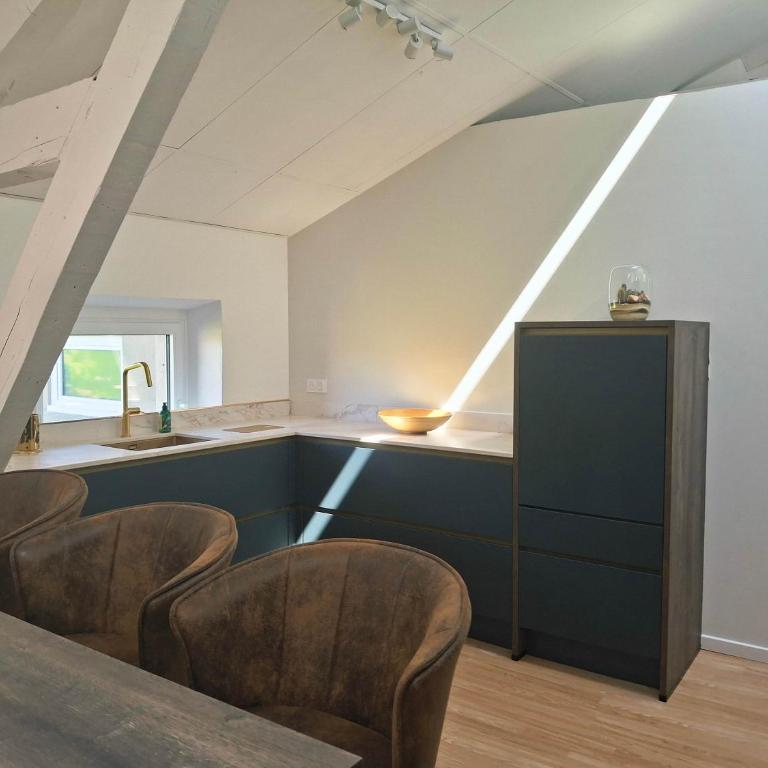 Bright loft near court 2 BR and table for 10 - Apartment - 13