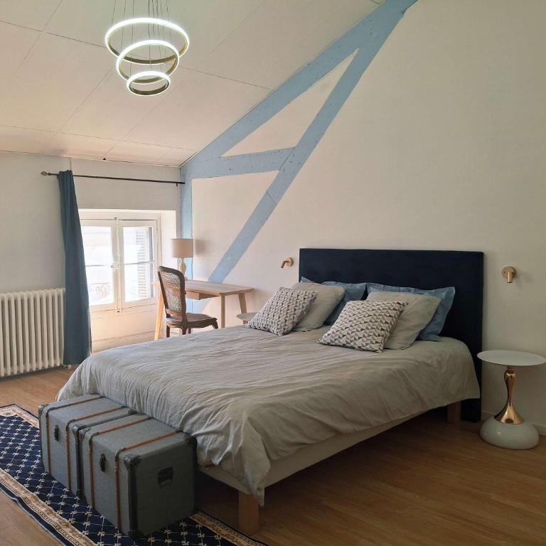 Bright loft near court 2 BR and table for 10 - Apartment - 17