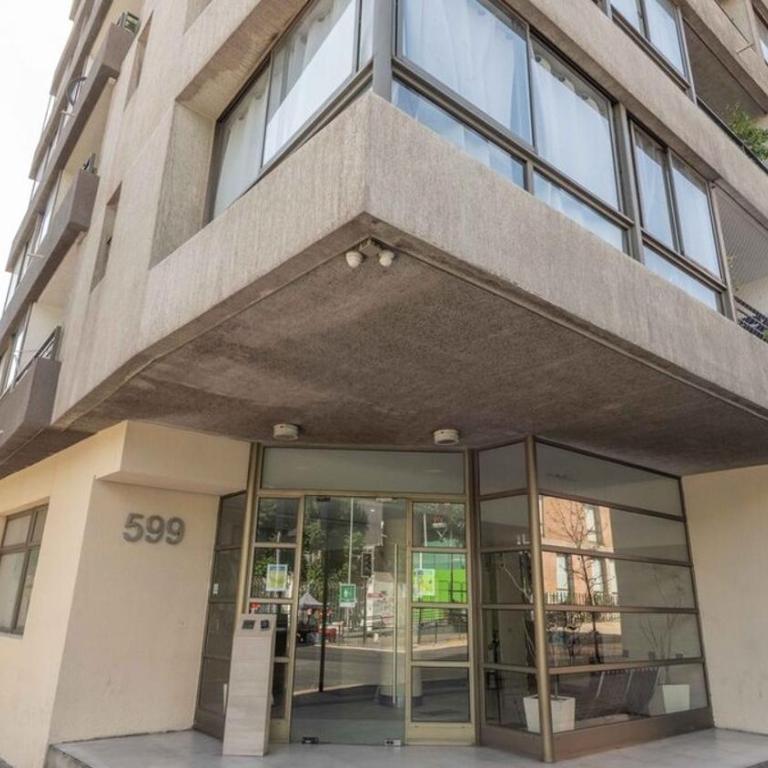 Moderno Depto, Metro, Movistar Arena, parking, downtown - Three-Bedroom Apartment - 6